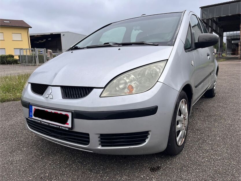 Mitsubishi Colt 270.000 km 600 € Lahr 77933