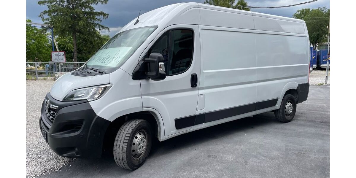 Opel Movano 28.482 km 18.900 € München 81829