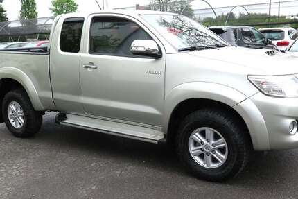 Toyota Hilux 86.300 km 23.950 &euro; Miesitz 07819