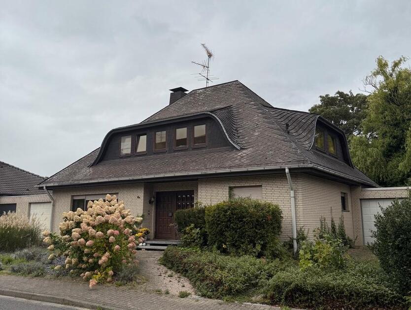 Schönes freistehendes Einfamilienhaus