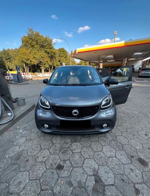 Smart ForFour 40.861 km 14.900 € Hamburg 21107