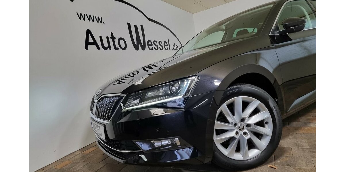 Skoda Superb Style Bi-Xenon AHK ACC SHZ Navi Tempomat 123.550 km 17.900 &euro; Garrel 49681