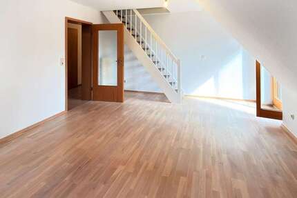 Wohnung Adelsdorf - 6 Zimmer, 109 m&sup2;, 340.000&euro; | Angebot:25975462