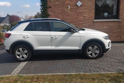 VW T-Roc 15.500 km 28.400 &euro; Königslutter 38154