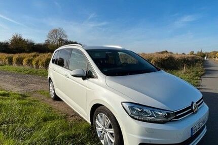 VW Touran 107.997 km 19.300 € Calberlah 38547