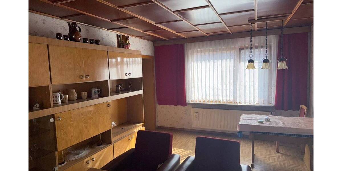 Mehrfamilienhaus, Wohnhaus Bad Salzungen Kloster - 6 Zimmer, 143 m&sup2;, 79.900&euro; | Angebot:25803058