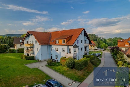 Wohnen mit Weitblick: Ruhige 2-Zimmer-Wohnung Top-Lage!??️ mit Wohnküche, Stellplatz, in Schönfeld