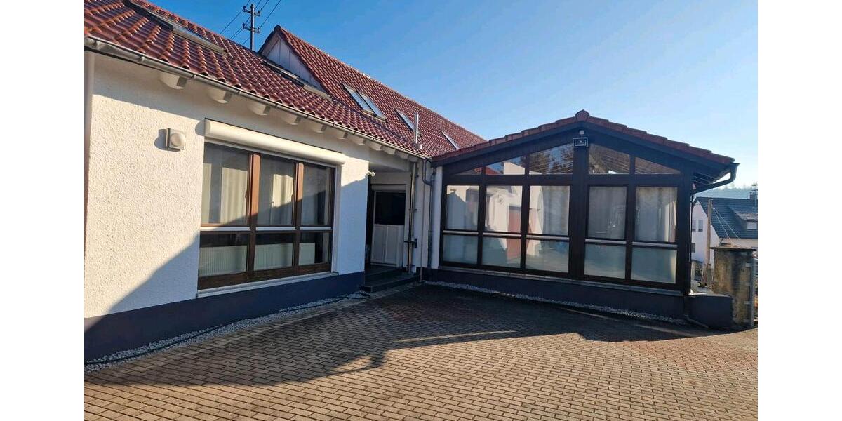 Eigentumswohnung mit 2Einheiten 7 zimmer