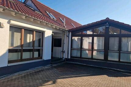 Wohnung Hüttlingen - 7 Zimmer, 200 m&sup2;, 450.000&euro; | Angebot:24611020