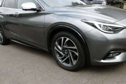 INFINITI Q30 108.808 km 13.800 &euro; Hamburg 22459