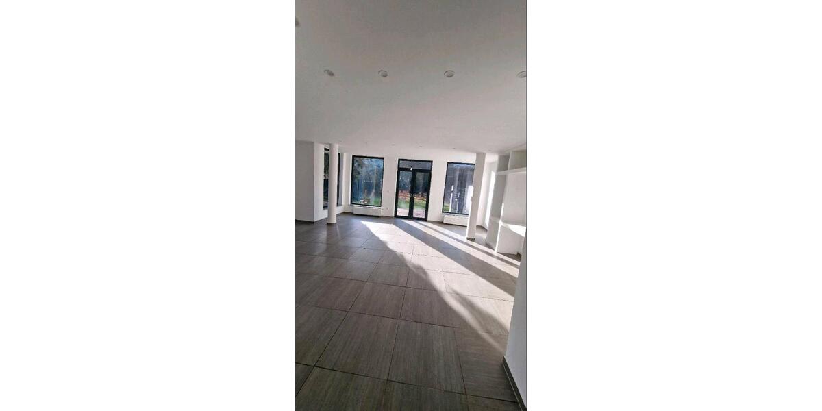 Einfamilienhaus Leidersbach - 5 Zimmer, 143 m&sup2;, 1.900&euro; | Angebot:26126456