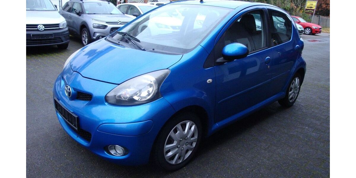 Toyota Aygo (X) 49.450 km 5.500 &euro; Lorsch 64653