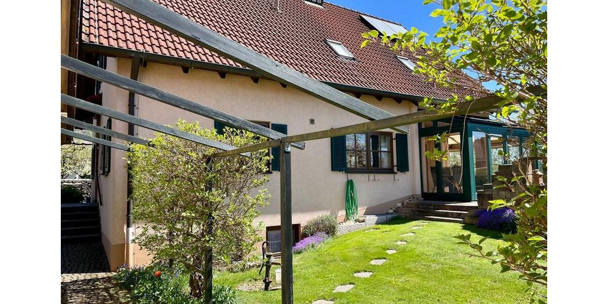 Einfamilienhaus Kösching - 7 Zimmer, 142 m&sup2;, 483.000&euro; | Angebot:26942044