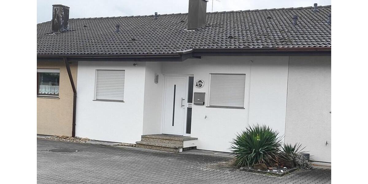 Reihenhaus Neckarwestheim - 4.5 Zimmer, 130 m&sup2;, 1.300&euro; | Angebot:26533669