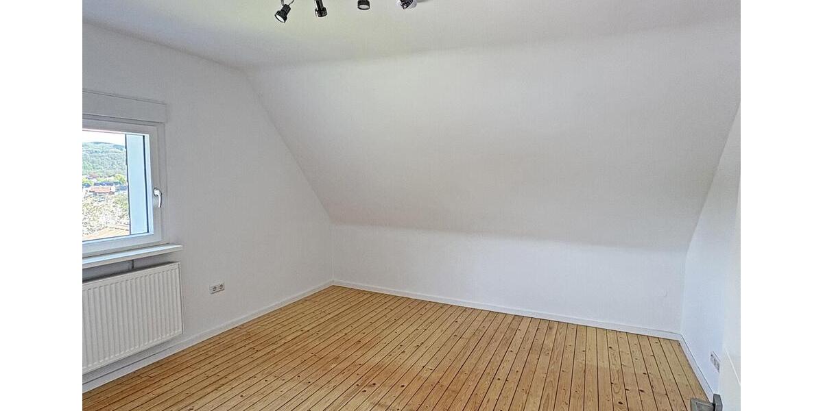Einfamilienhaus Eitorf - 6 Zimmer, 130 m&sup2;, 1.330&euro; | Angebot:26252551