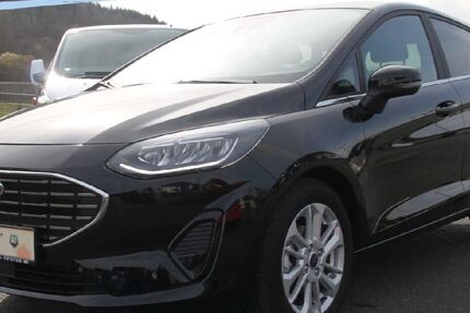 Ford Fiesta 15.000 km 19.490 &euro; Mittenaar 35756