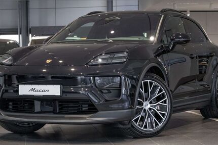 Porsche Macan 14.999 km 83.390 € Lübeck 23560