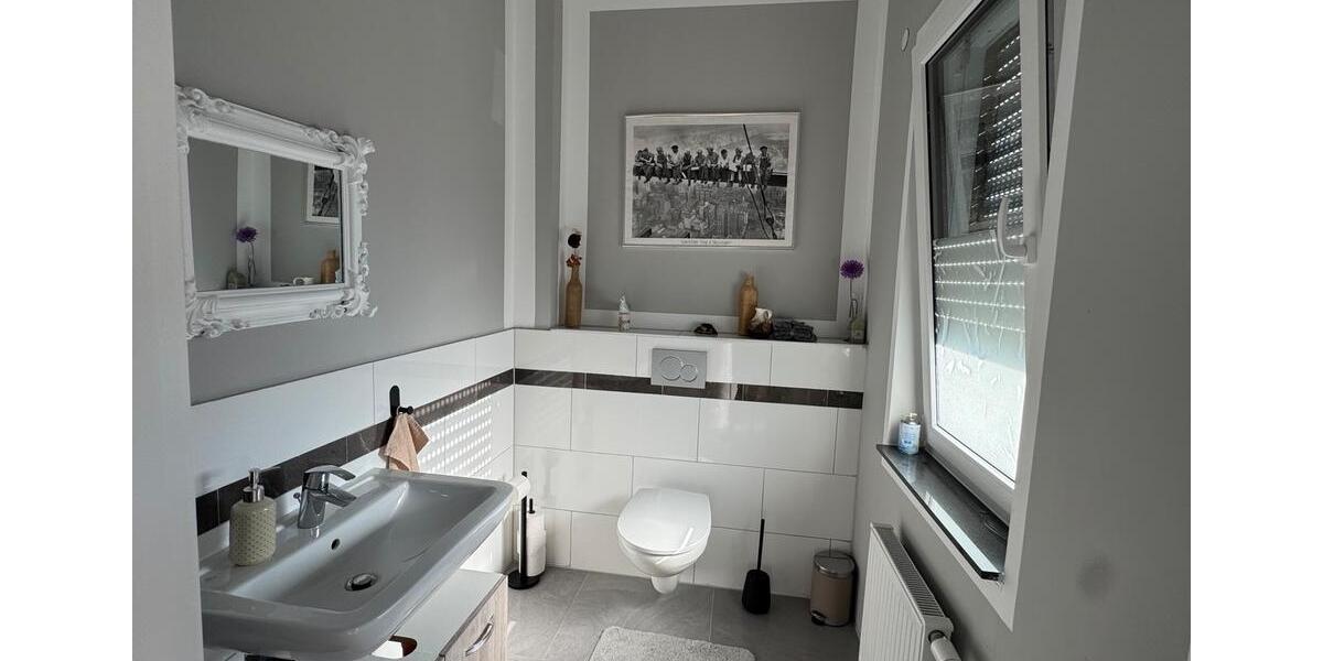 Doppelhaushälfte Bad Laasphe - 4.5 Zimmer, 109 m&sup2;, 379.000&euro; | Angebot:27264685