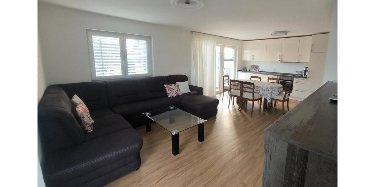 Etagenwohnung Radolfzell am Bodensee - 3 Zimmer, 74 m&sup2;, 1.200&euro; | Angebot:26475884