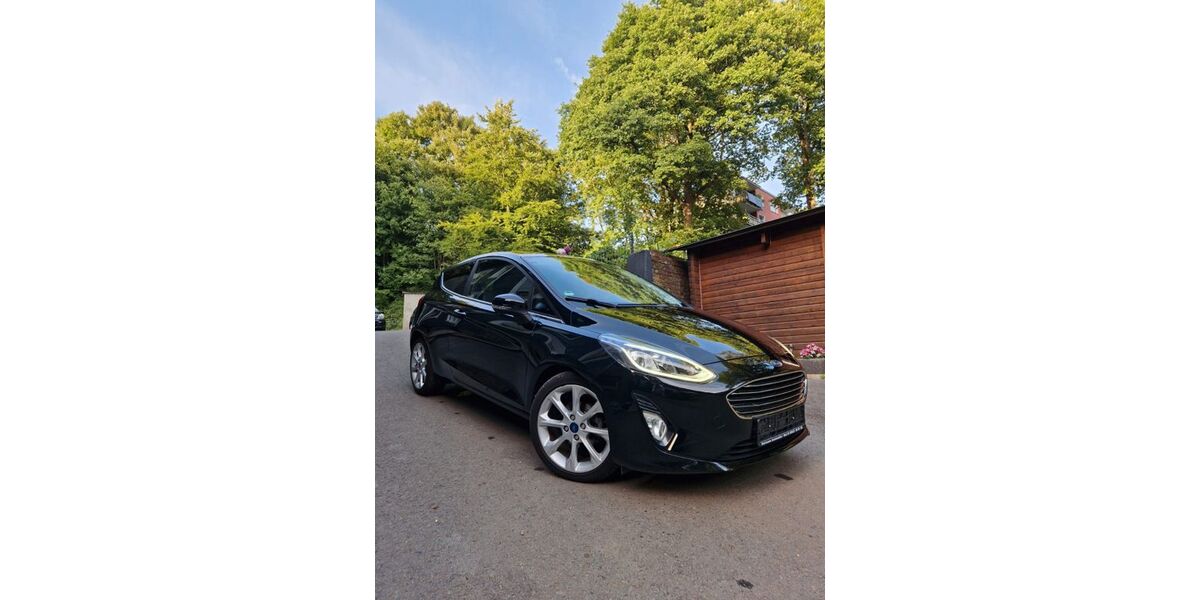 Ford Fiesta 81.690 km 8.200 € Remscheid 42859