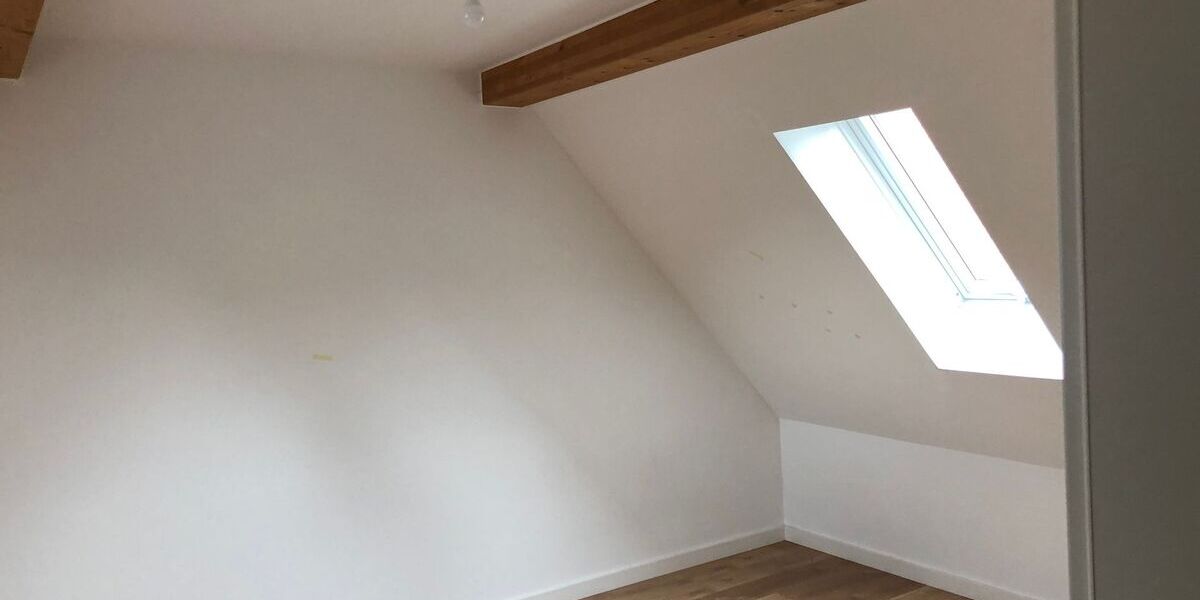 Top-sanierte 4ZKB Maisonette-Wohnung mit 18 qm Terrasse - Maisonettenwohnung Schlöben Rabis | Angebot:27333741