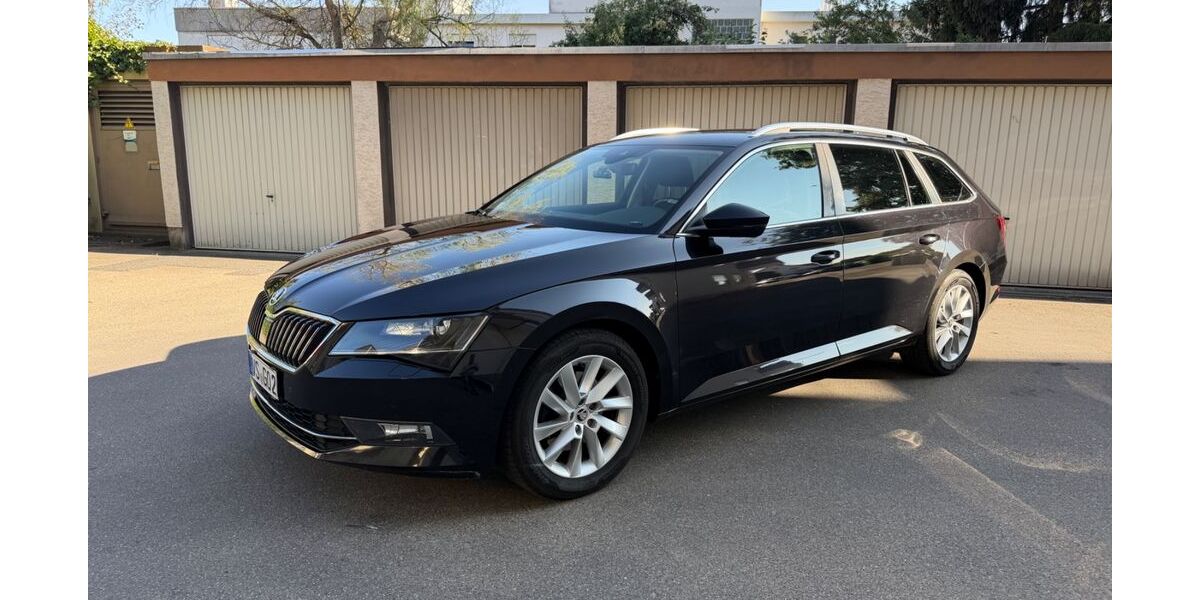 Skoda Superb 146.000 km 11.800 &euro; Dauchingen 78083