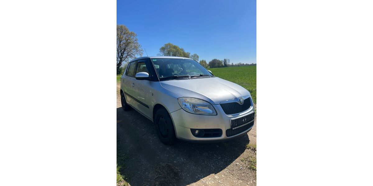 Skoda Fabia 141.000 km 2.150 &euro; Lenzen 19309