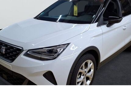 Seat Arona 13.900 km 25.200 € Gotha 99867