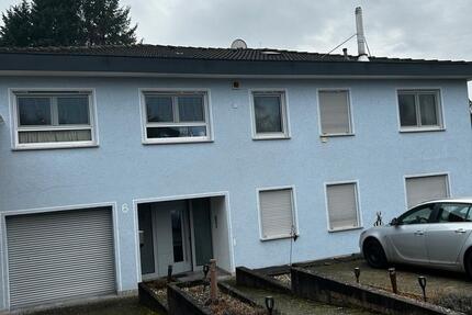 Helle 4 Zimmer Wohnung für zwei Personen oder auch als Praxis 4 zimmer