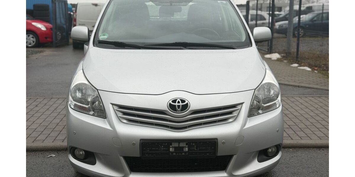 Toyota Verso 203.148 km 4.990 &euro; Wildau 15745