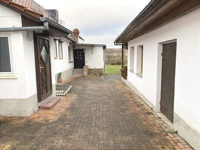 Einfamilienhaus Seegebiet Mansfelder Land Röblingen am See - 4 Zimmer, 110 m&sup2;, 95.000&euro; | Angebot:26683903