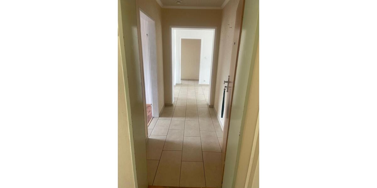 Etagenwohnung Lippstadt Overhagen - 4 Zimmer, 82 m&sup2;, 175.000&euro; | Angebot:26222341