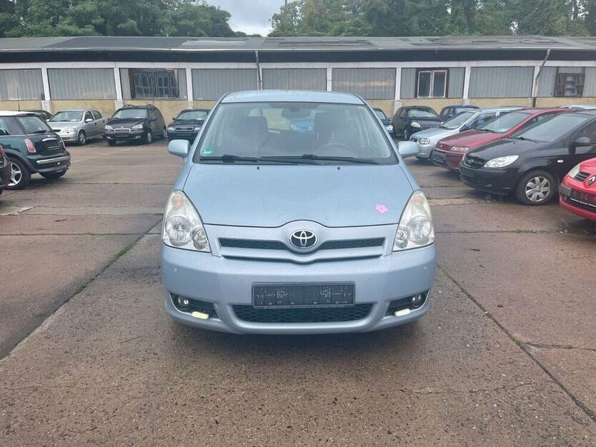 Corolla Verso