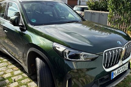 BMW iX1 75.000 km 30.890 &euro; München 80995