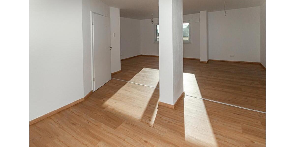 Erdgeschoßwohnung Freystadt - 4 Zimmer, 113 m&sup2;, 1.450&euro; | Angebot:26167165