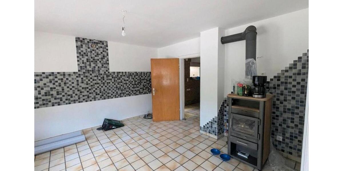 Doppelhaushälfte Nieheim - 2 Zimmer, 110 m&sup2;, 630&euro; | Angebot:26163635
