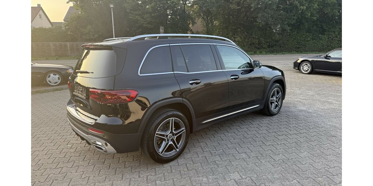 Mercedes-Benz GLB 180 *AMG,7 Sitzer,LED,Navi,MBUX,Kamera * 29.000 km 37.850 € Schorndorf 73614