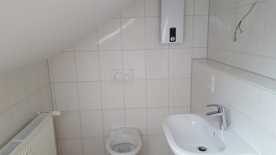 Dachgeschoßwohnung Sinntal - 1.5 Zimmer, 49 m&sup2;, 380&euro; | Angebot:25720956