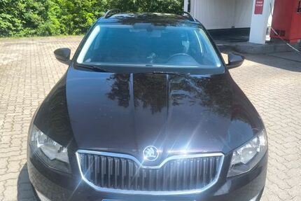 Skoda Octavia 172.000 km 9.500 &euro; Chemnitz 09111