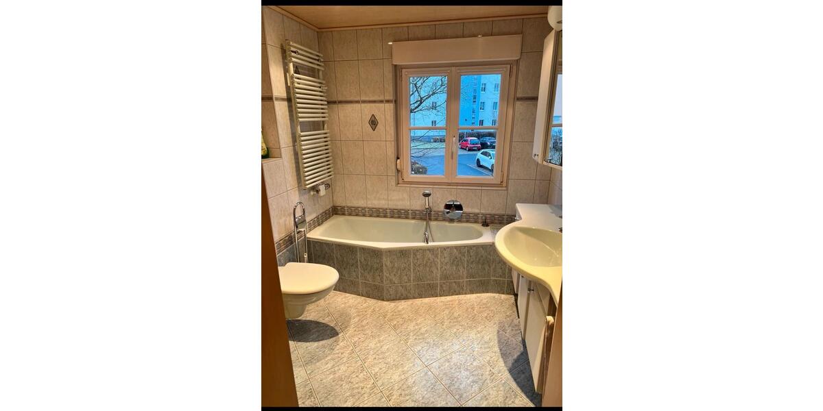 Reihenhaus Sonneberg - 5 Zimmer, 110 m&sup2;, 1.000&euro; | Angebot:24754381