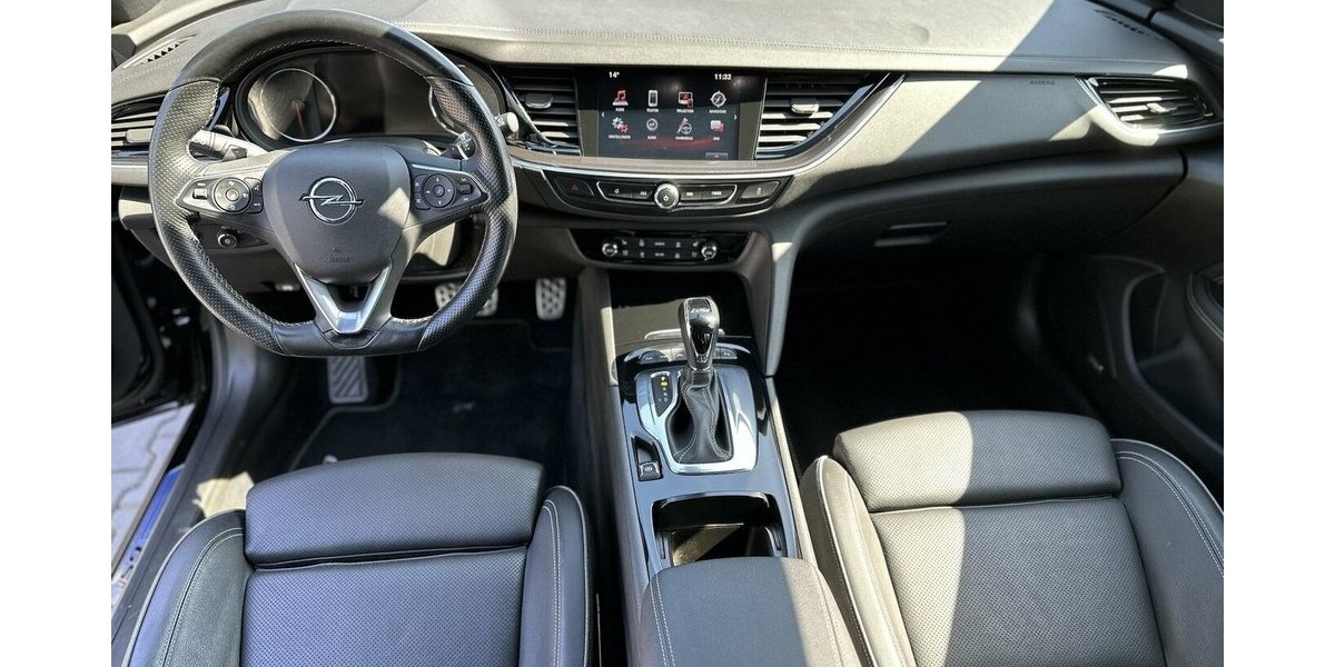 Opel Insignia B Sports Tourer GSi 4x4 / Headup / Pano 140.000 km 12.900 &euro; Mönchengladbach 41066