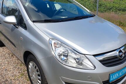 Opel Corsa 24.864 km 3.999 &euro; Berlin 12055
