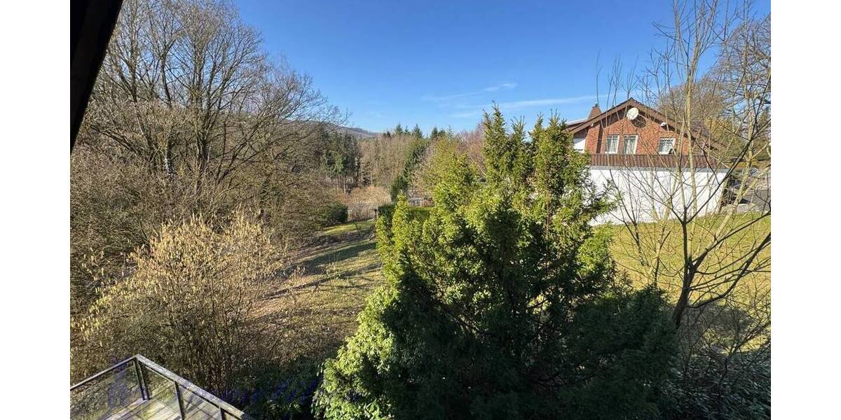Einfamilienhaus Lage Hörste - 8 Zimmer, 250 m&sup2;, 1.600&euro; | Angebot:26545492