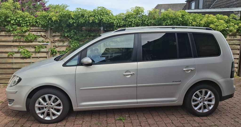 VW Touran 131.000 km 7.000 &euro; Leck 25917