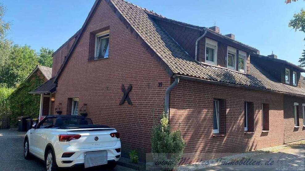 Haus zum Kaufen in Uelzen 190.000 € 103 m²