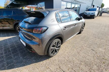 Peugeot 208 41.000 km 19.500 &euro; Rhodt 76835
