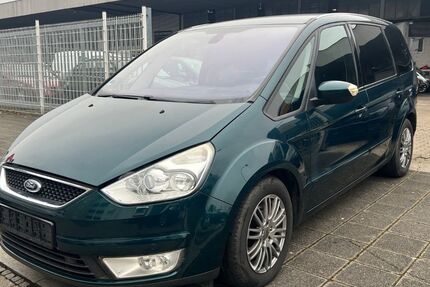 Ford Galaxy 260.300 km 2.999 € Nürnberg 90439