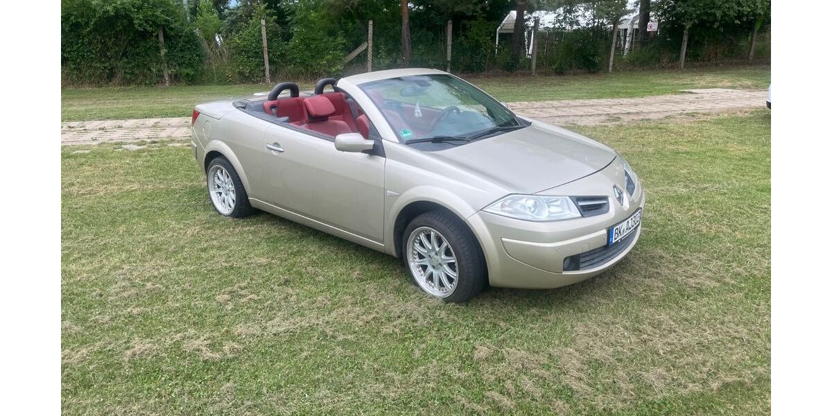 Renault Megane 196.000 km 1.899 &euro; Gröningen 39397