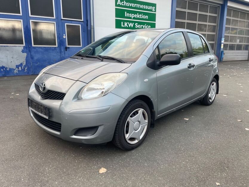 Toyota Yaris 156.000 km 2.950 € Bayreuth 95448