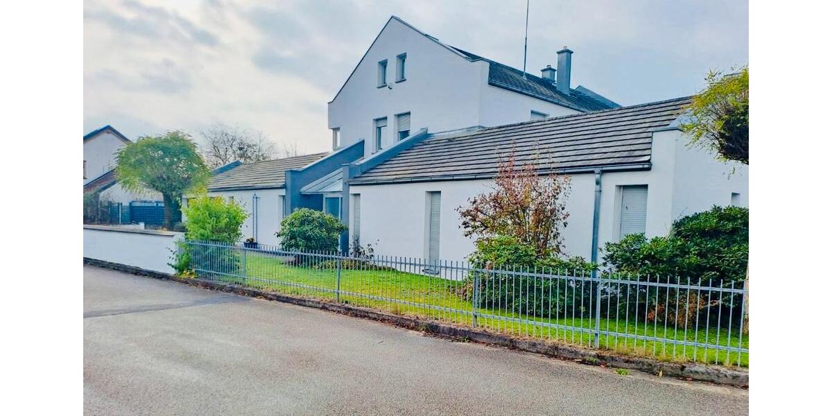 Vielseitiges Wohnhaus mit Anbau in ruhiger Lage von Nabburg 7 zimmer